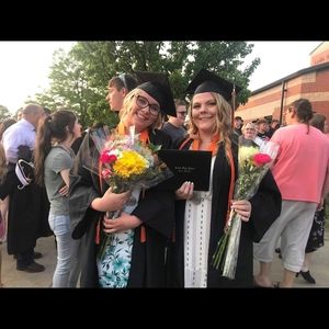 Meet your Posher, Caresse